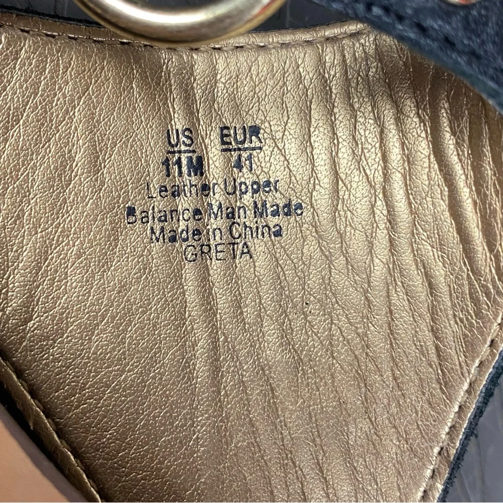 Black Leather Women's Sandals - Picture 12 of 16